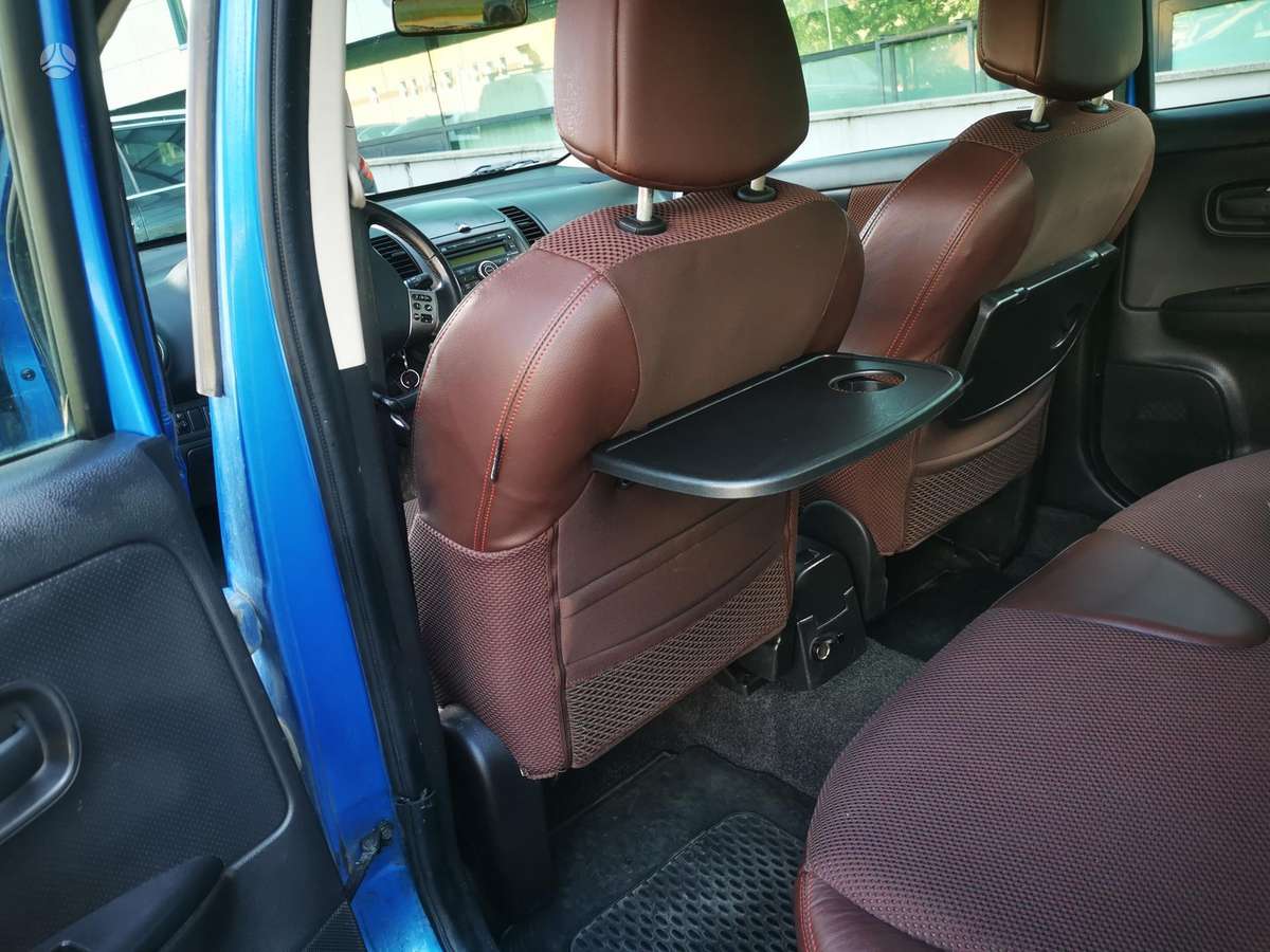 Nissan Note, 1.6 l., hatchback