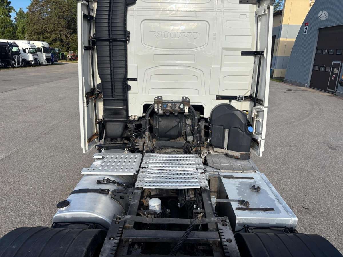 Volvo FH16 650, single sleeper