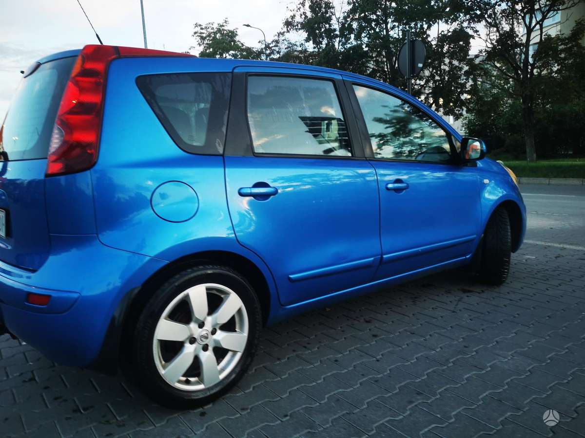 Nissan Note, 1.6 l., Хэтчбек