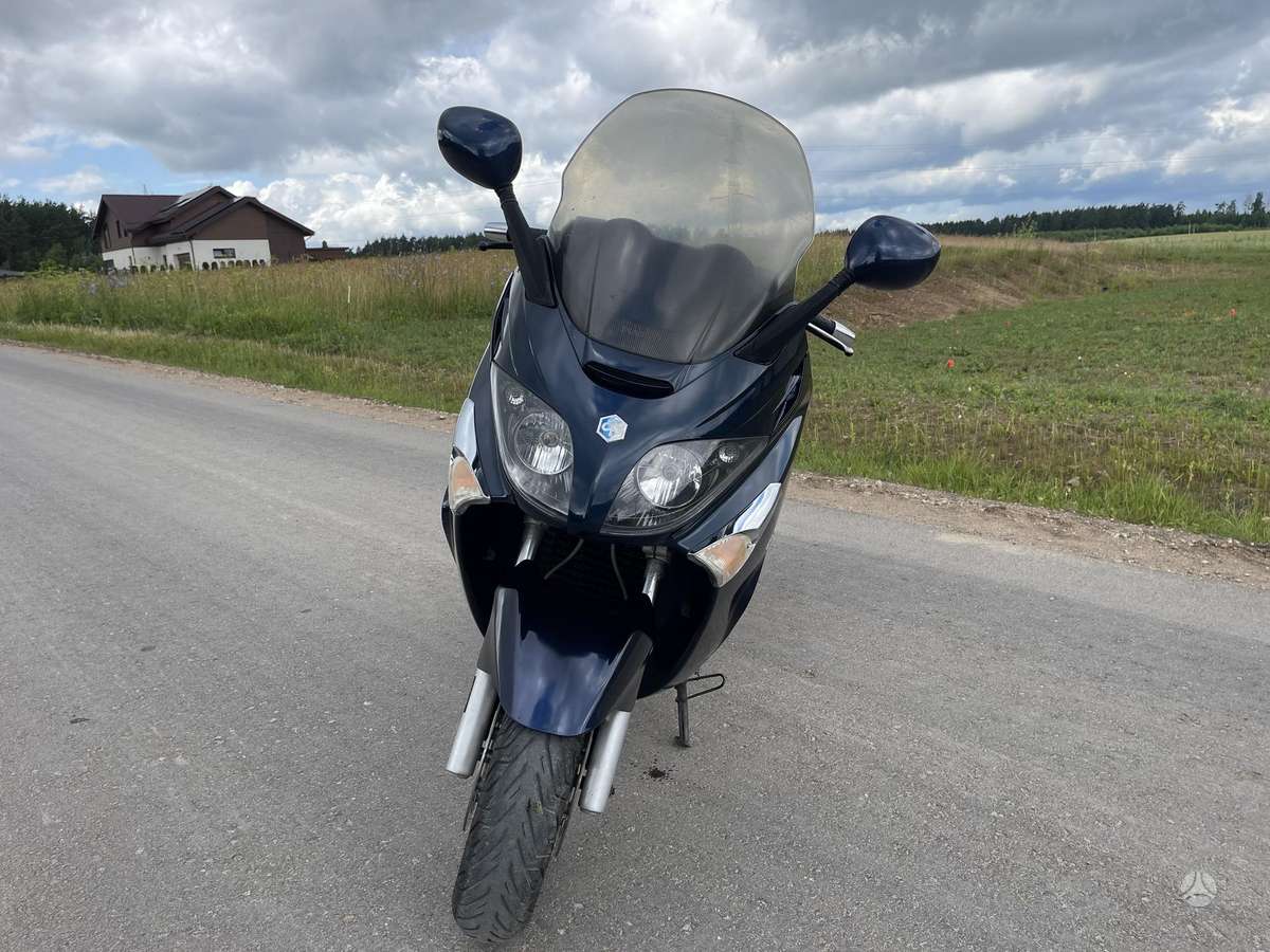 Piaggio Xevo 400cc, мотороллеры / мопеды