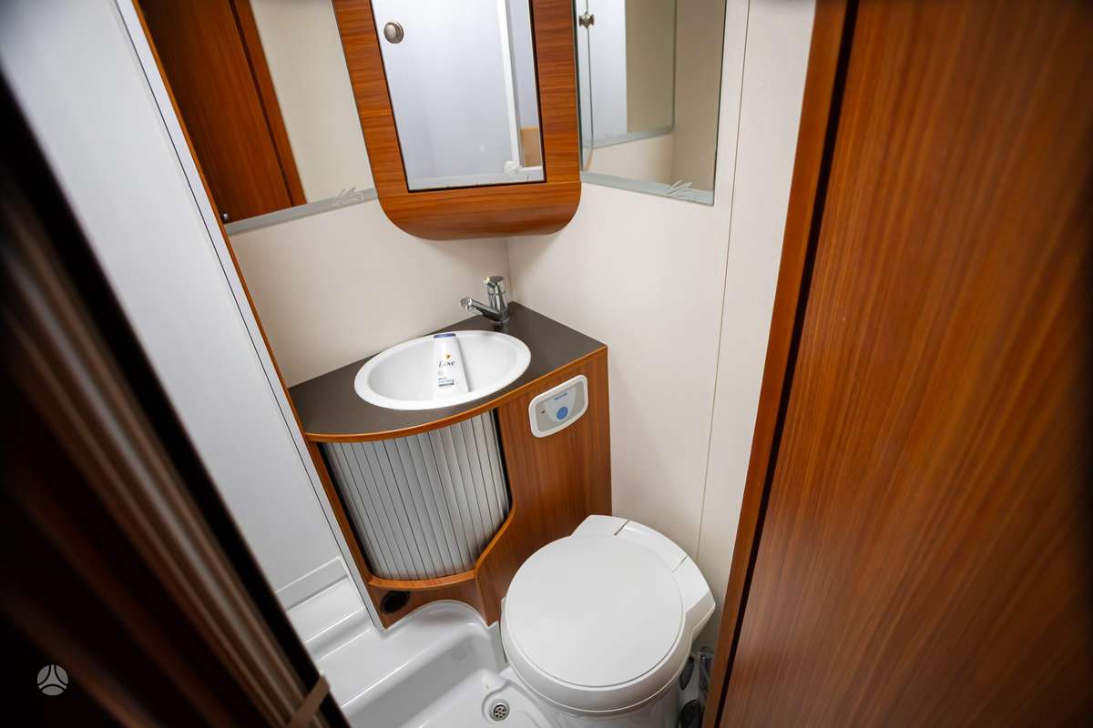 Fiat ADRIA MATRIX M 680, кемперы