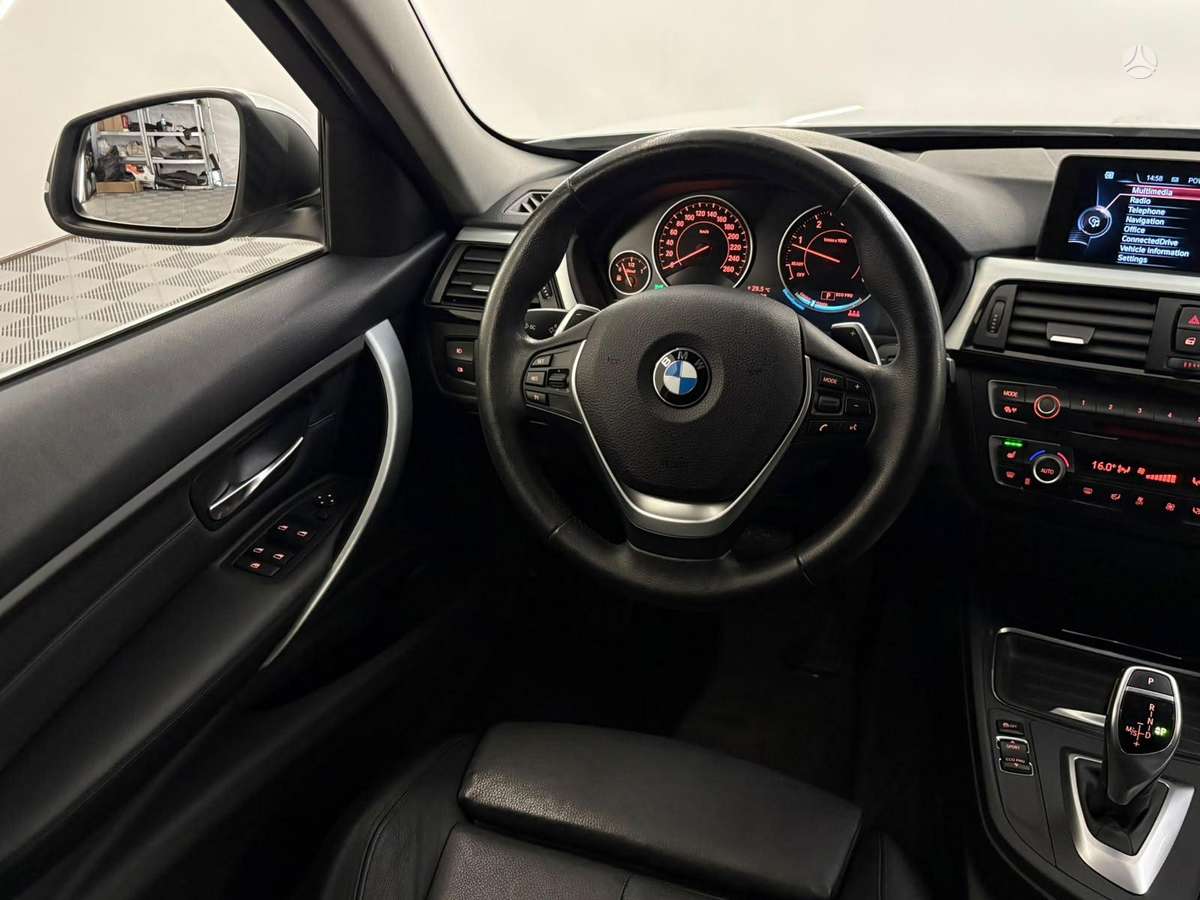 BMW 320, 2.0 l., wagon