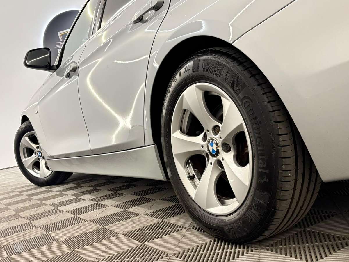 BMW 320, 2.0 l., wagon