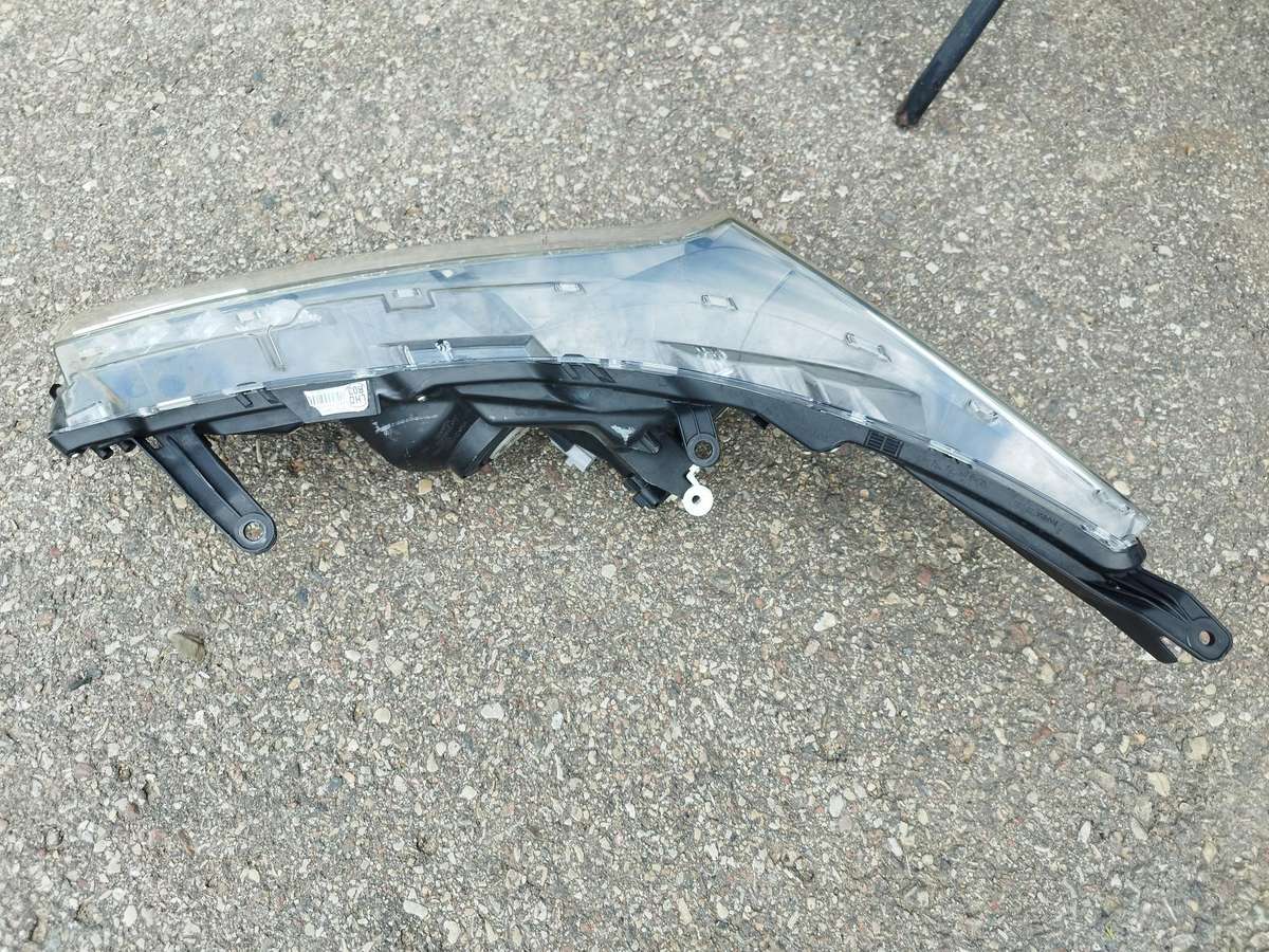Toyota Corolla, 81110-02E71, lights