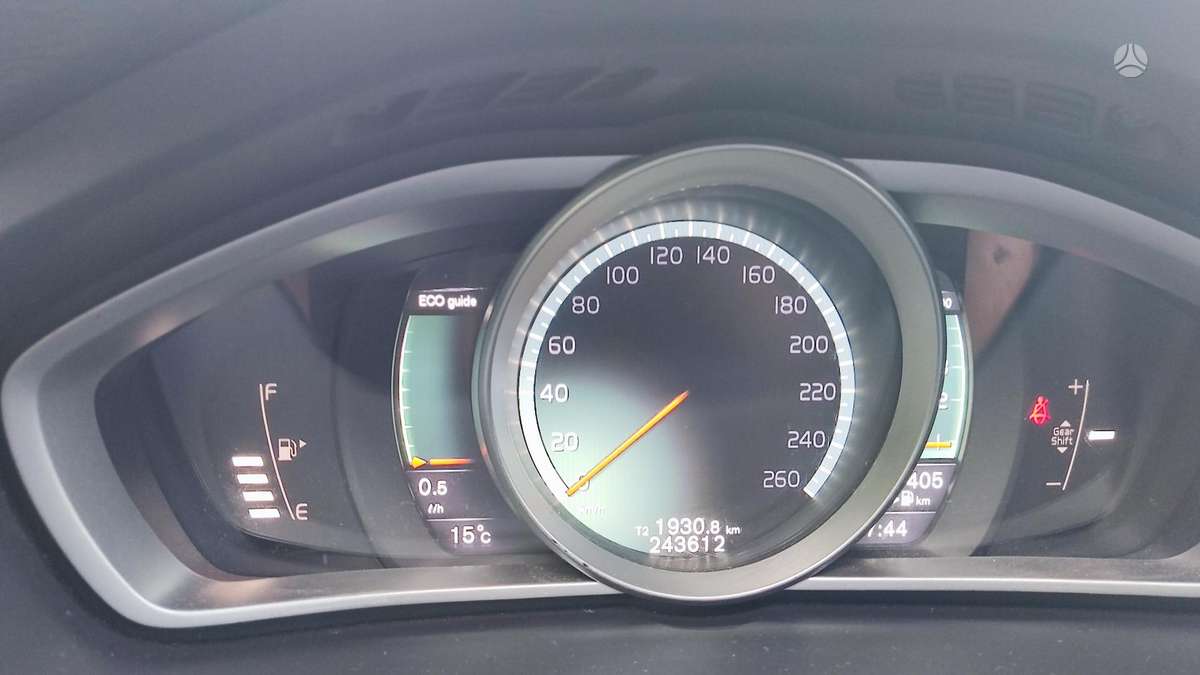 Volvo V40, 2.0 l., Хэтчбек
