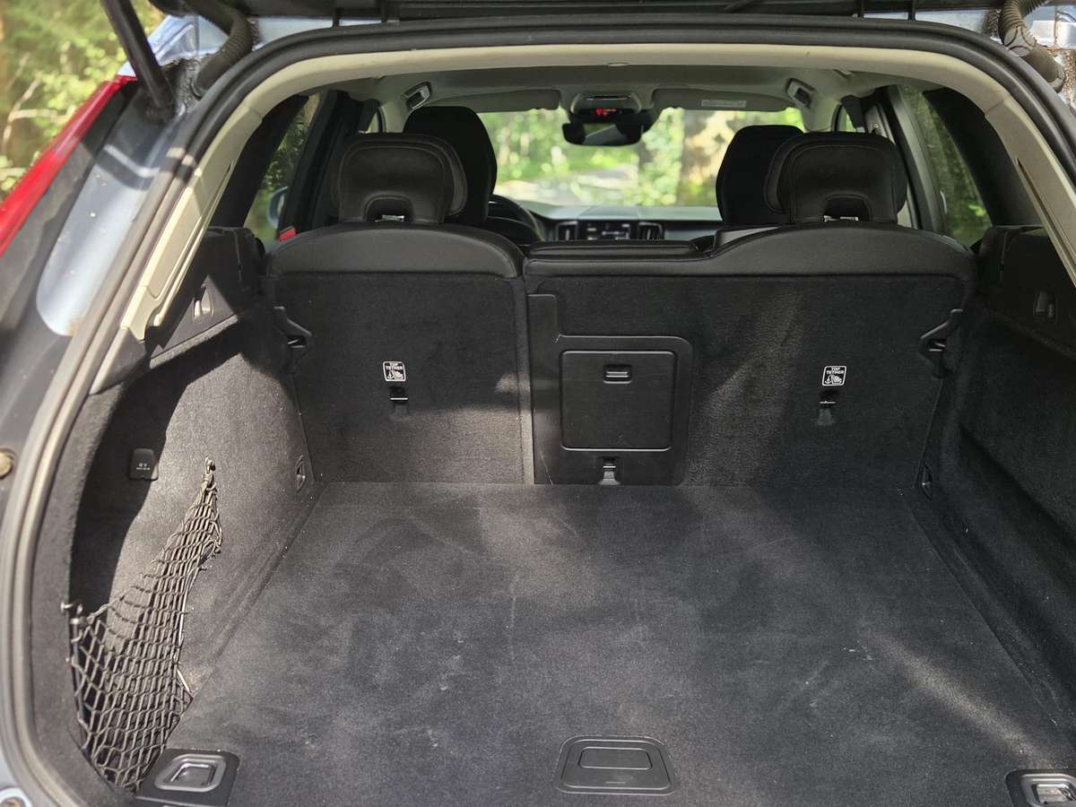 Volvo XC60, 2.0 l., Внедорожник / Кроссовер