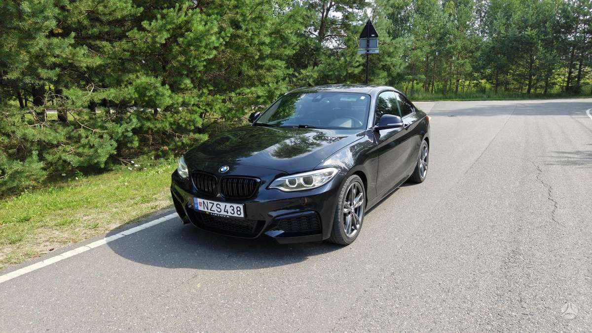 BMW 228, 2.0 l., coupe