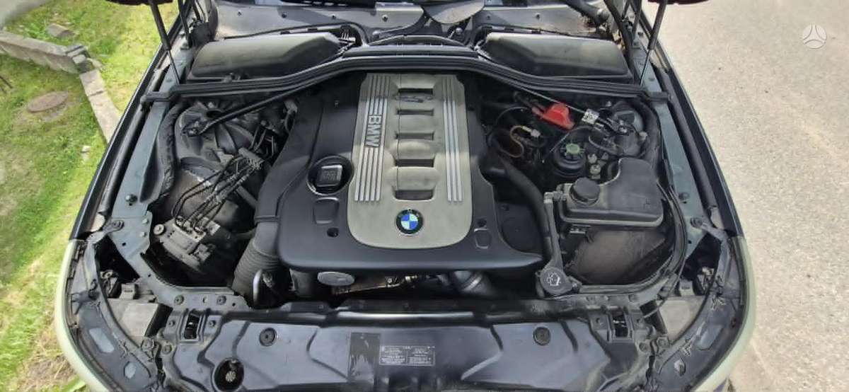 BMW 530, 3.0 l., sedanas