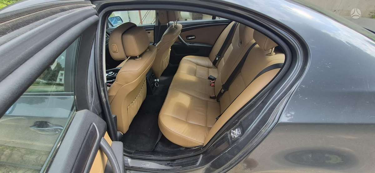 BMW 530, 3.0 l., sedanas