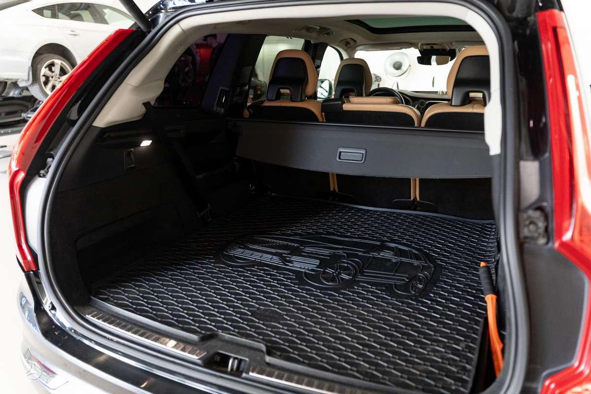 Volvo XC90, 2.0 l., Внедорожник / Кроссовер