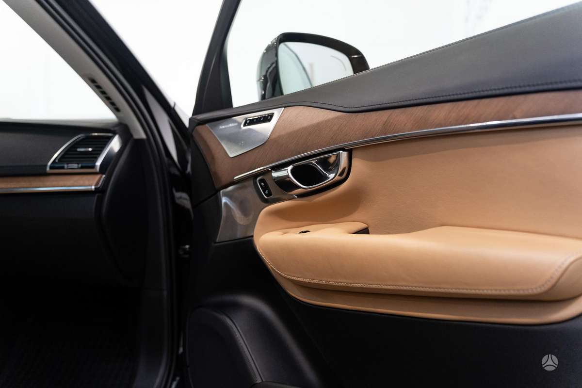 Volvo XC90, 2.0 l., Внедорожник / Кроссовер