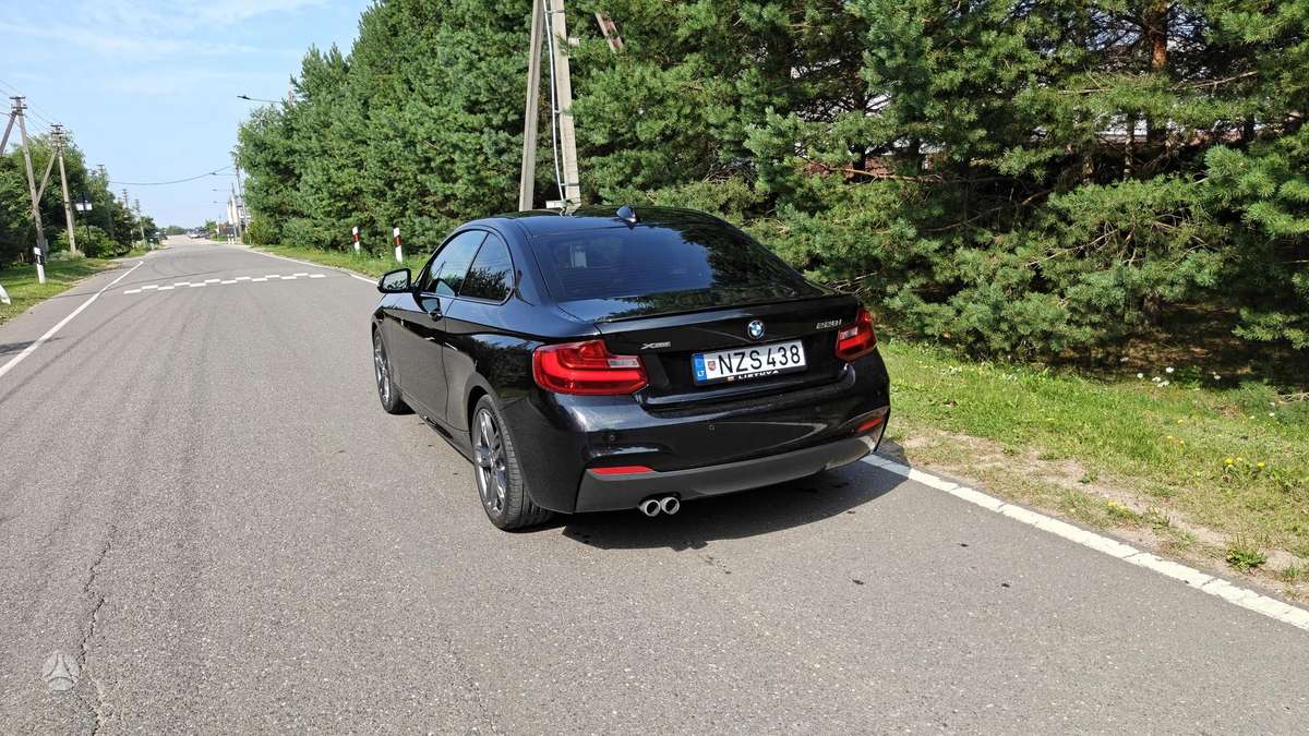 BMW 228, 2.0 l., coupe