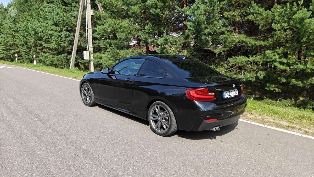 BMW 228, 2.0 l., coupe