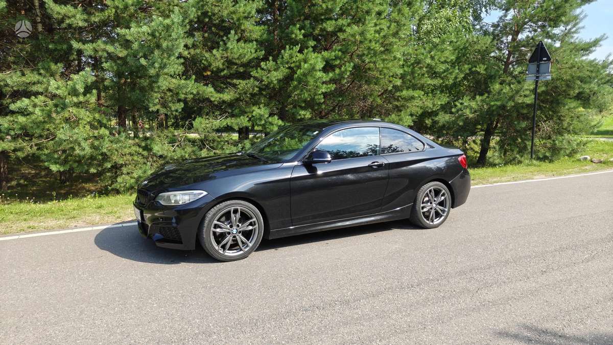 BMW 228, 2.0 l., coupe