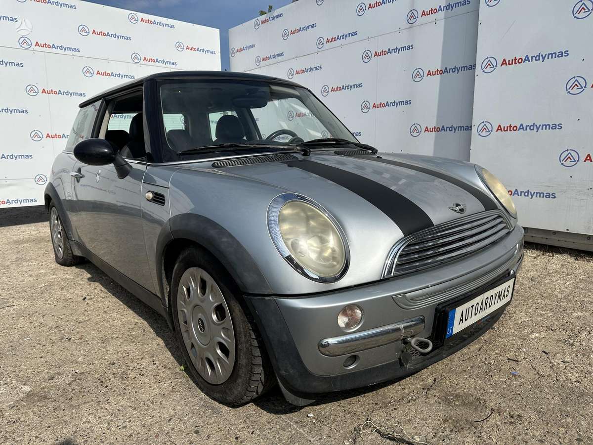 Mini Cooper Mini r50 cooper 2002m 85kw dalimis pradėtas ardyti 2026 08 05
