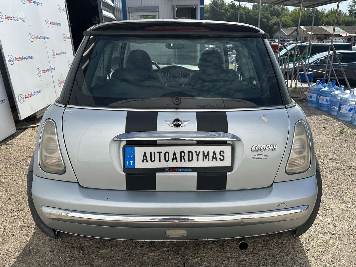 Mini Cooper Mini r50 cooper 2002m 85kw dalimis pradėtas ardyti 2026 08 05