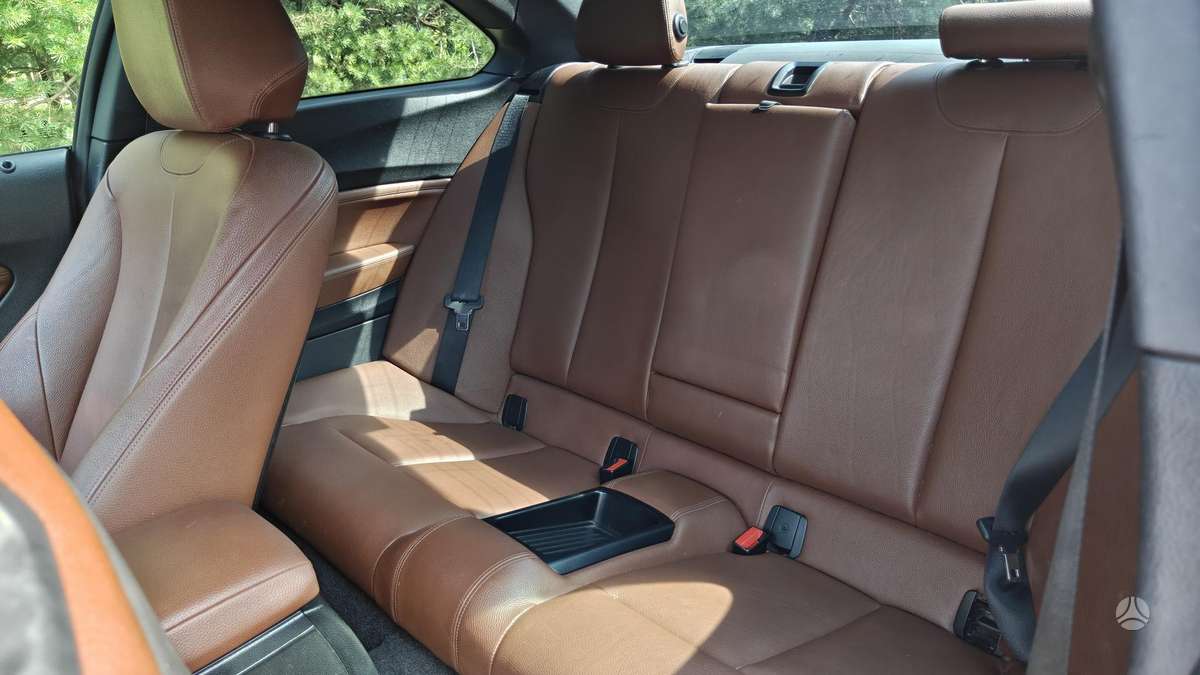 BMW 228, 2.0 l., coupe