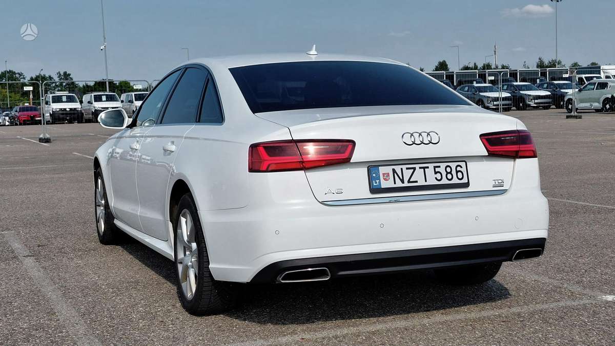 Audi A6, 2.0 l., Седан