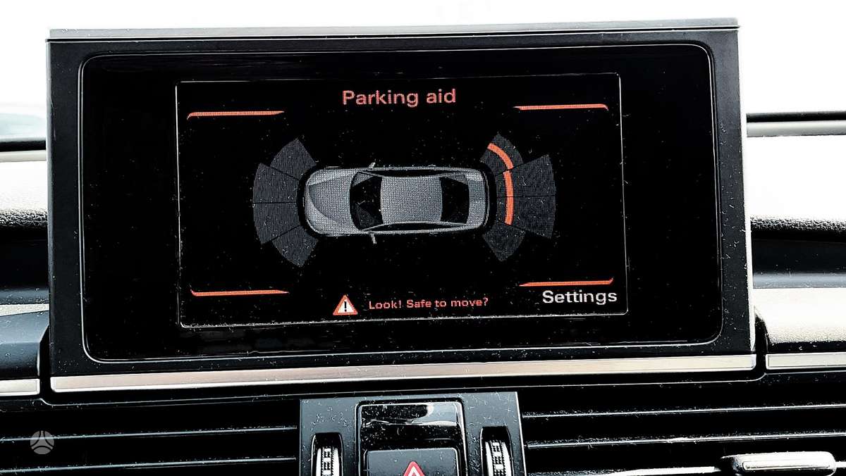 Audi A6, 2.0 l., Седан