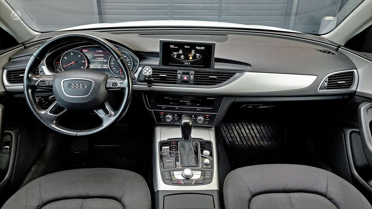 Audi A6, 2.0 l., Седан