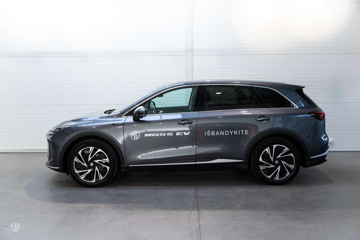 MG S6, 77 kWh, off-road / crossover