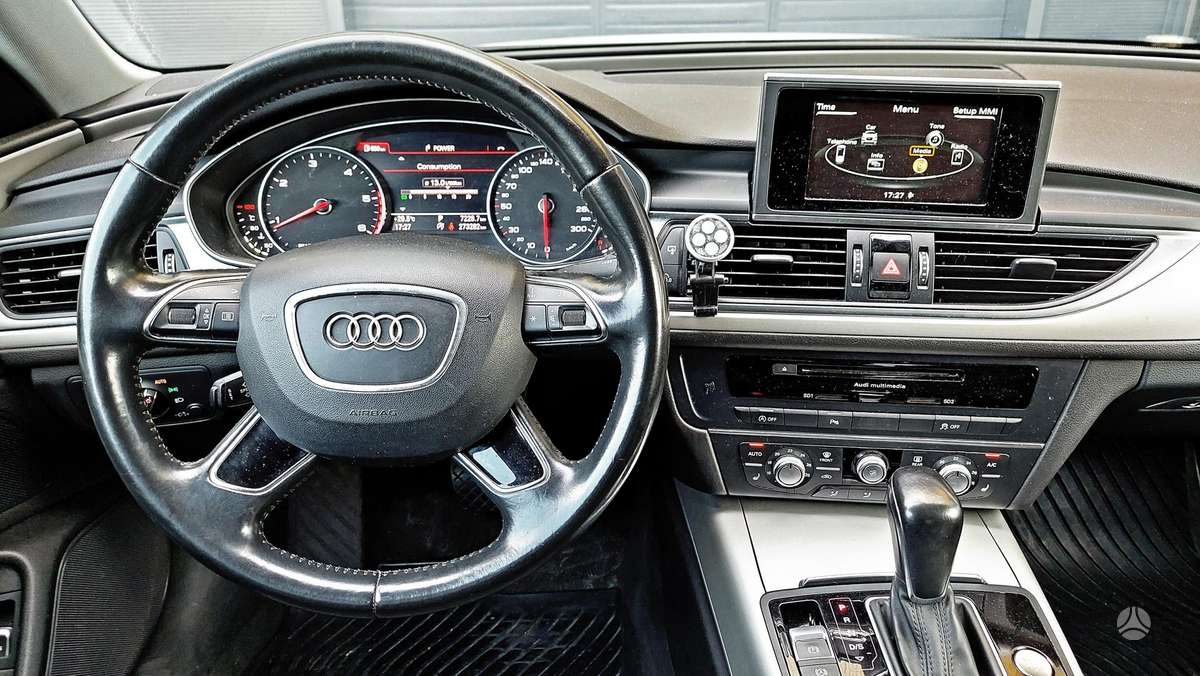 Audi A6, 2.0 l., Седан