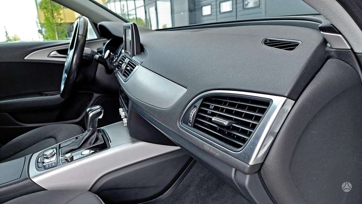 Audi A6, 2.0 l., Седан