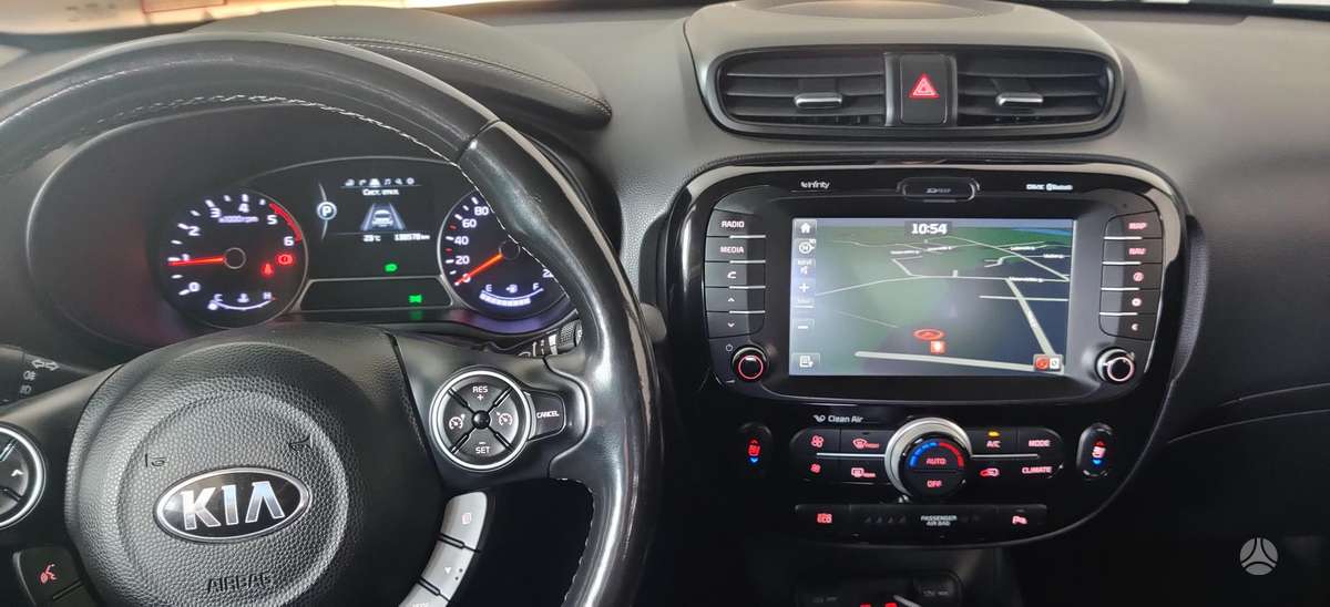 Kia Soul, 1.6 l., Внедорожник / Кроссовер