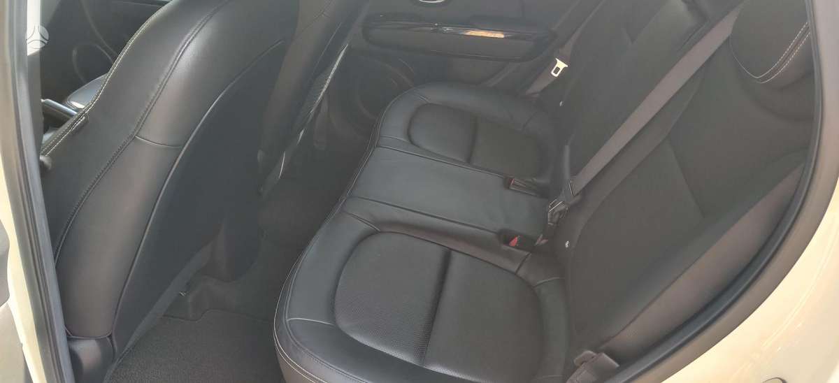 Kia Soul, 1.6 l., Внедорожник / Кроссовер