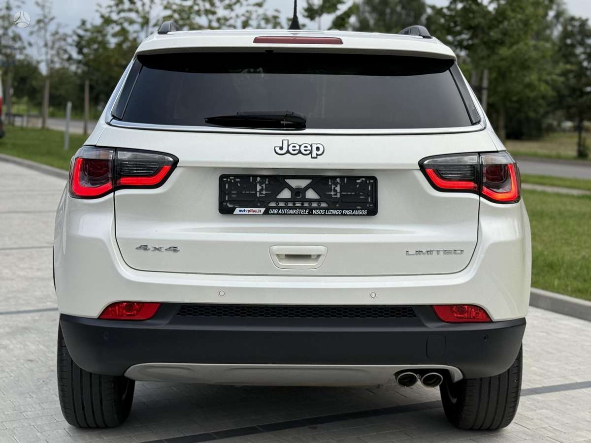 Jeep Compass, 2.0 l., off-road / crossover