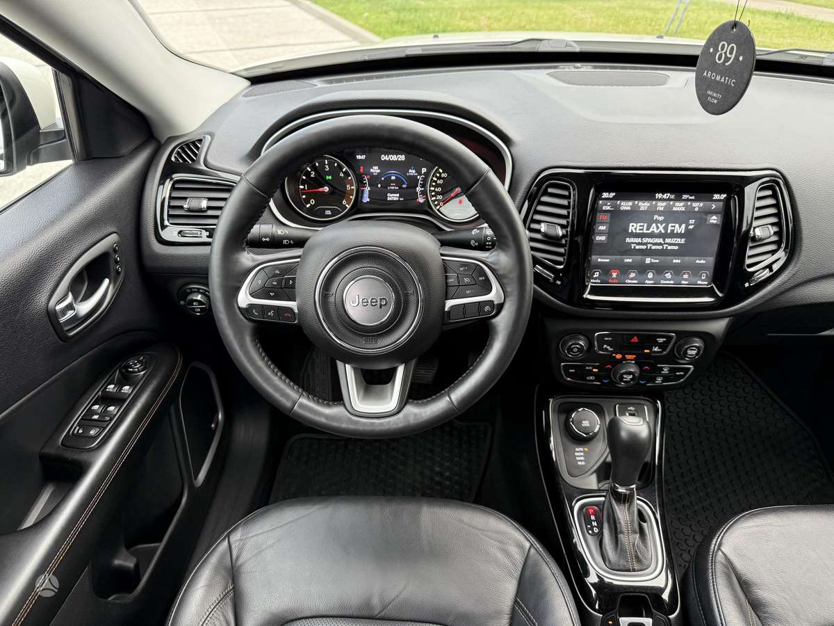 Jeep Compass, 2.0 l., off-road / crossover