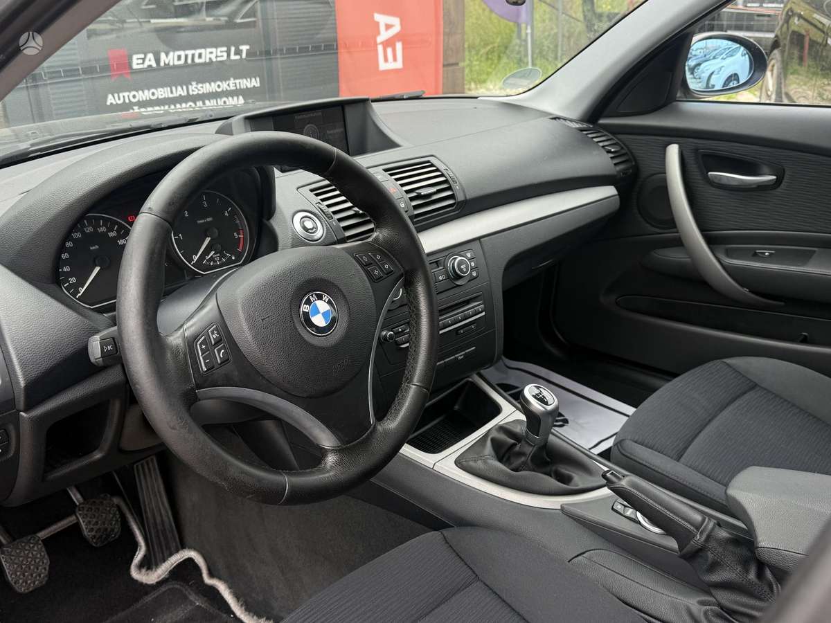 BMW 118, 2.0 l., hatchback