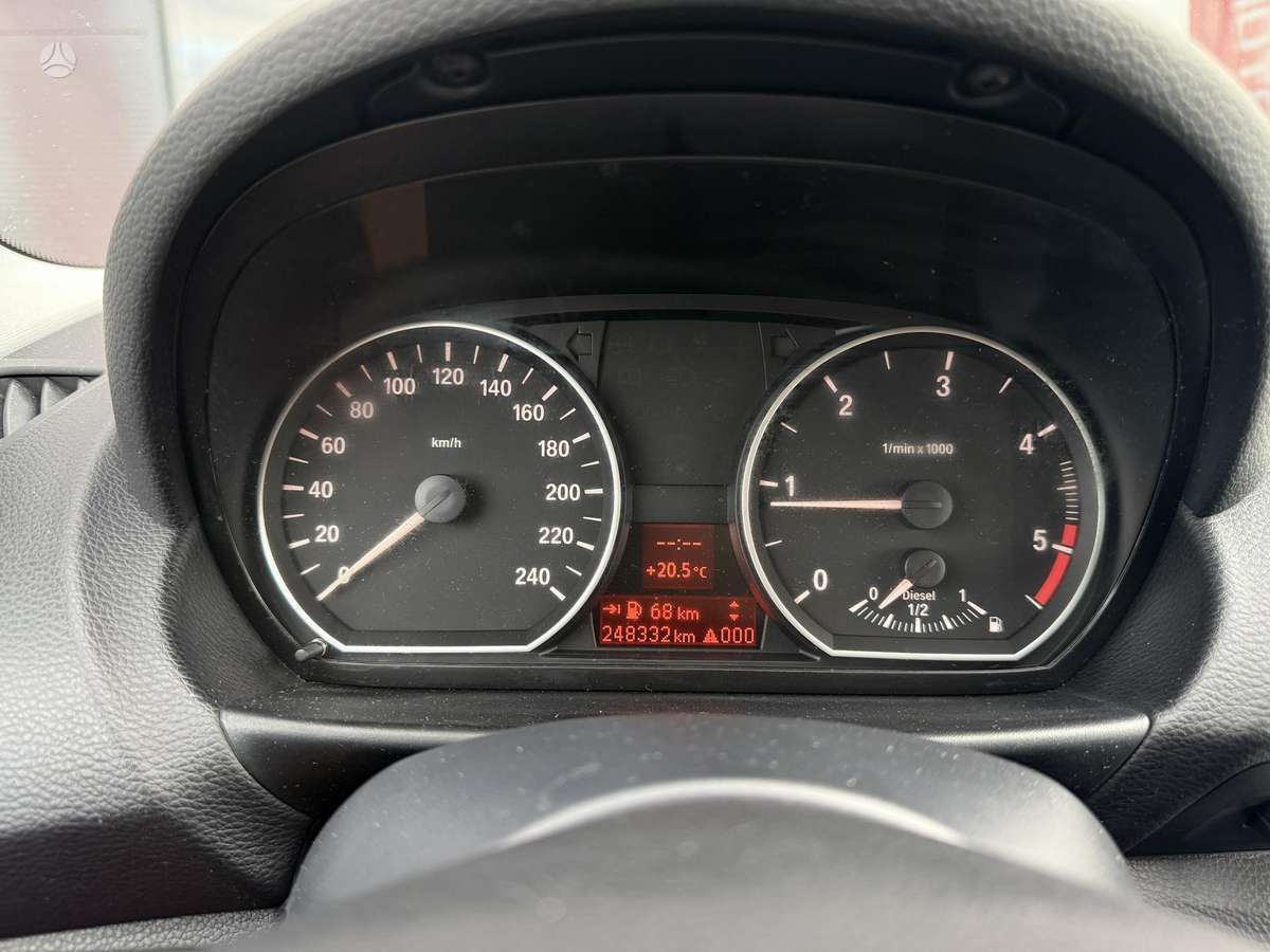 BMW 118, 2.0 l., hatchback