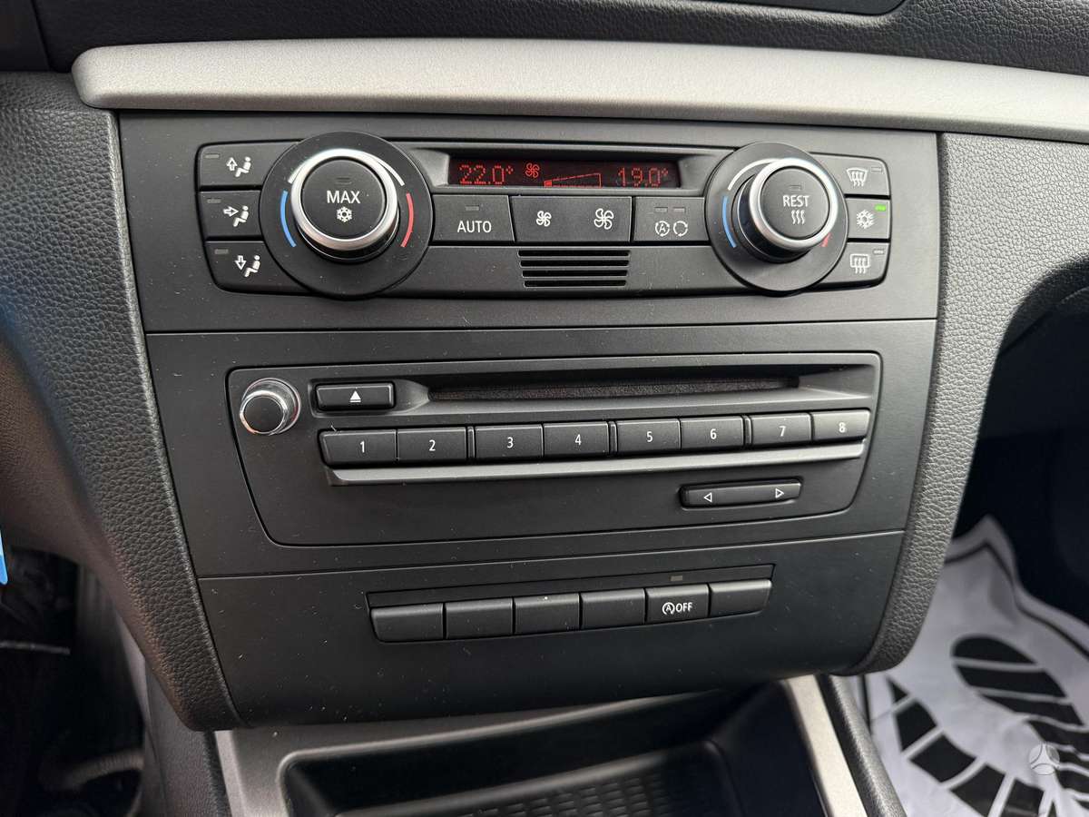 BMW 118, 2.0 l., hatchback