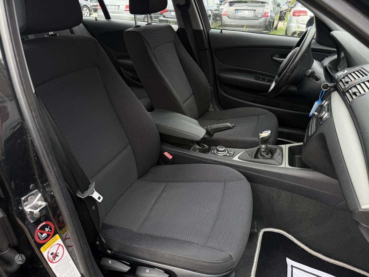 BMW 118, 2.0 l., hatchback