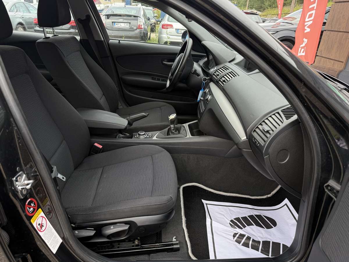 BMW 118, 2.0 l., hatchback