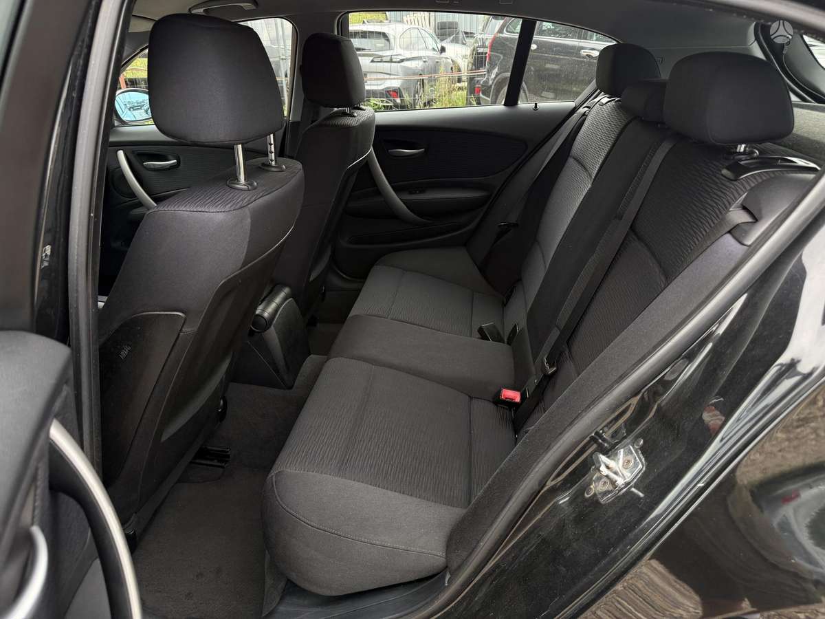 BMW 118, 2.0 l., hatchback