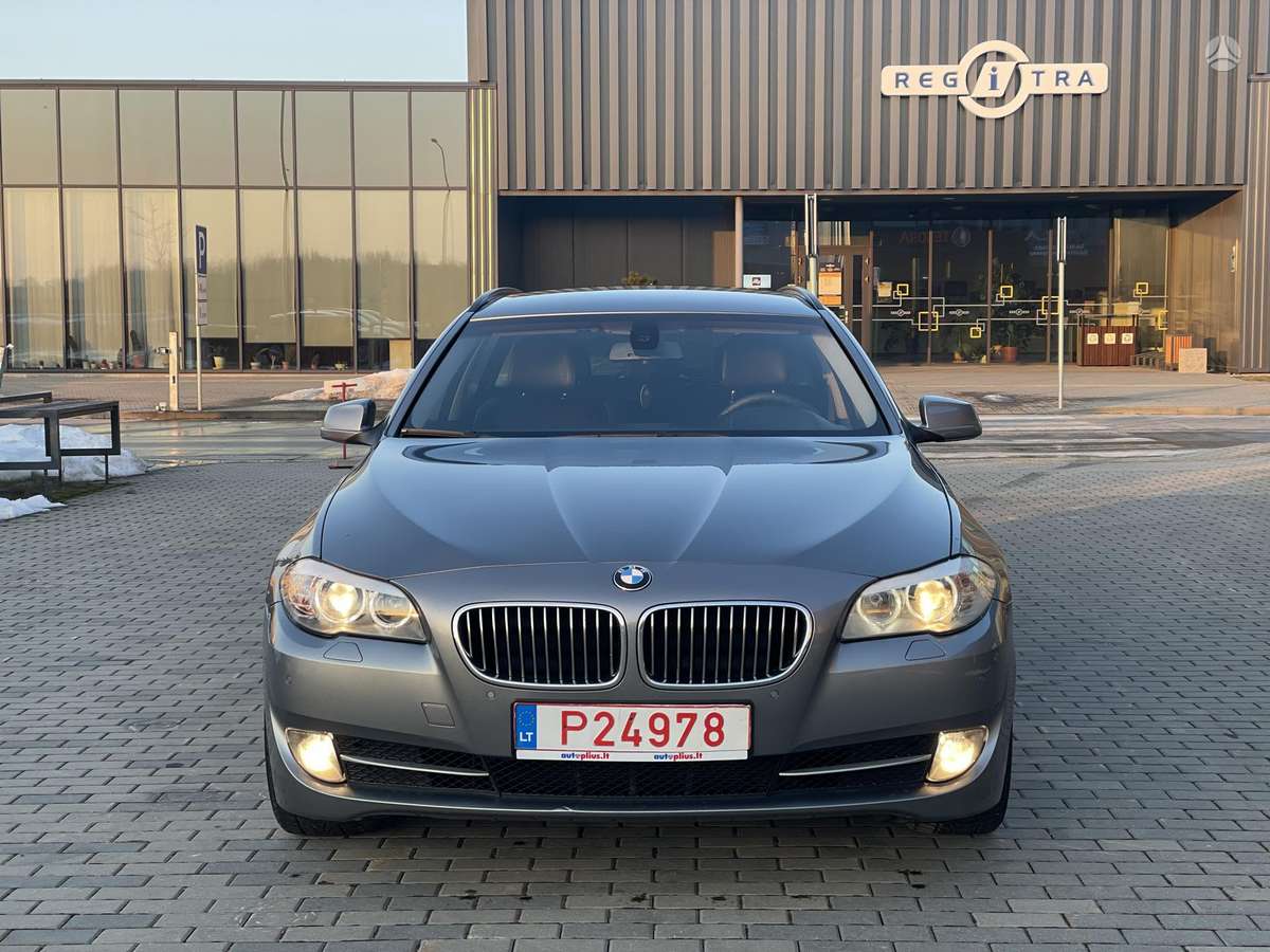 BMW 520, 2.0 l., universalas