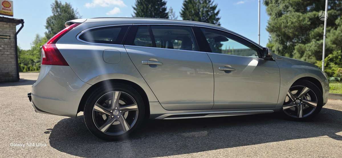 Volvo V60, 2.4 l., Универсал