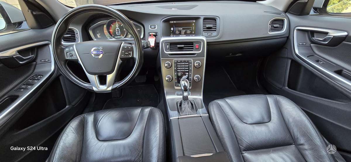 Volvo V60, 2.4 l., Универсал