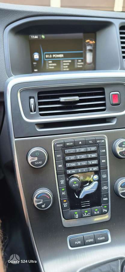 Volvo V60, 2.4 l., Универсал