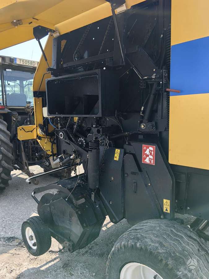 New Holland BR 750, прессы