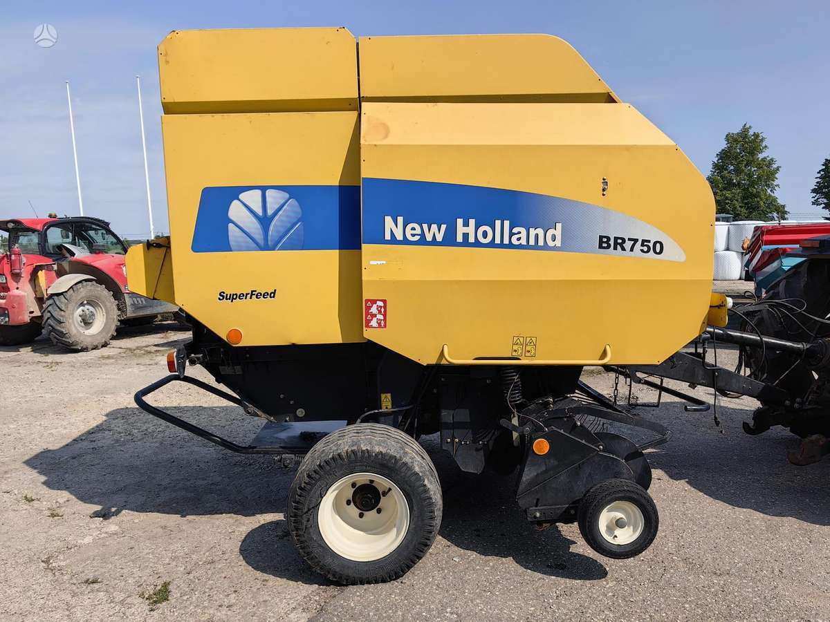 New Holland BR 750, balers