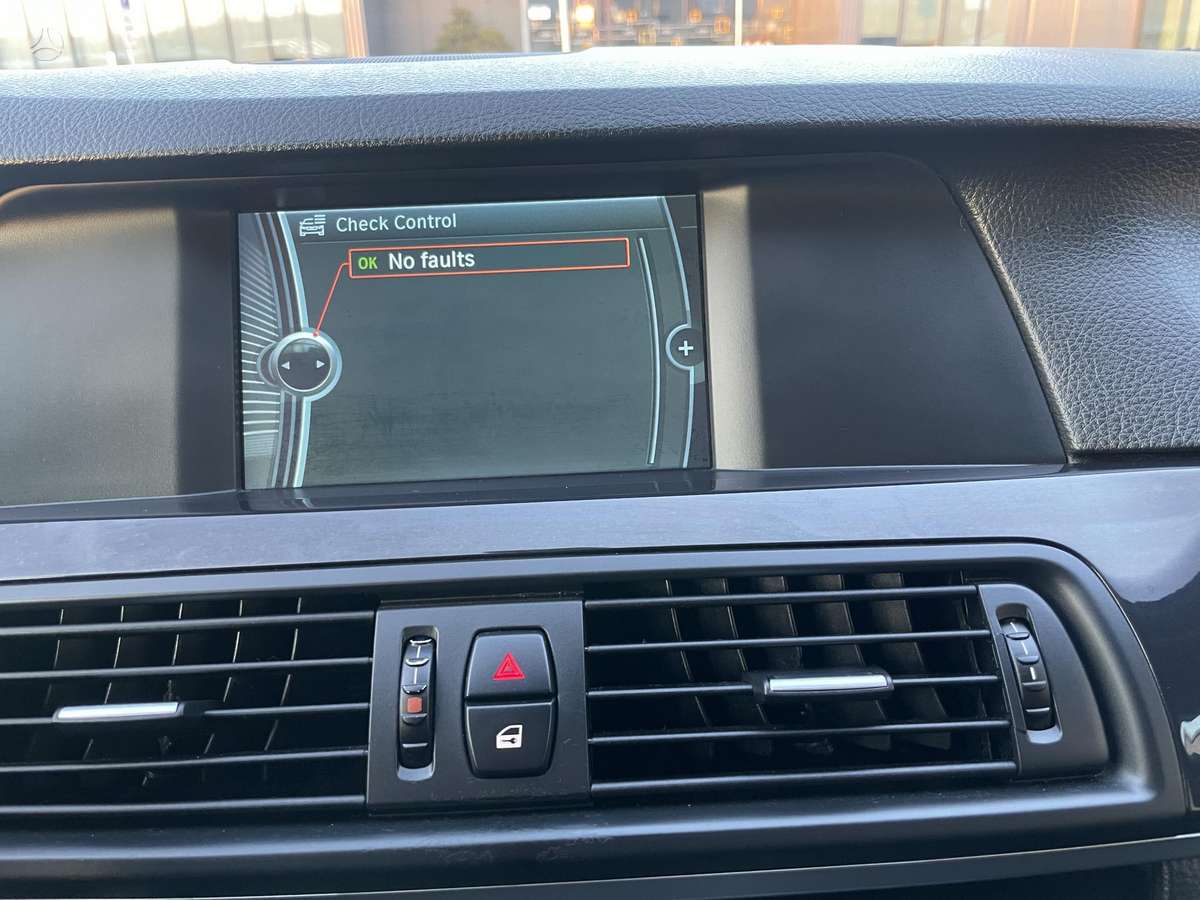 BMW 520, 2.0 l., universalas