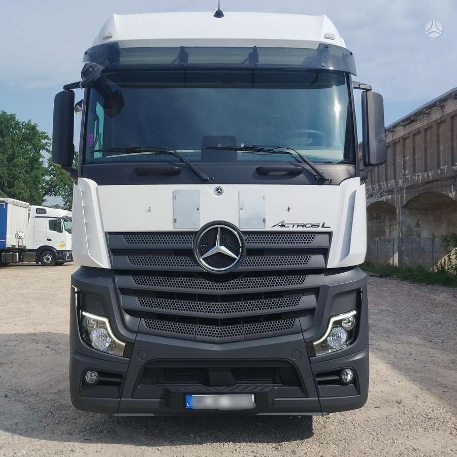 Mercedes-Benz Actros 1845 L, double sleeper