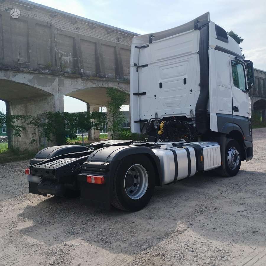 Mercedes-Benz Actros 1845 L, double sleeper