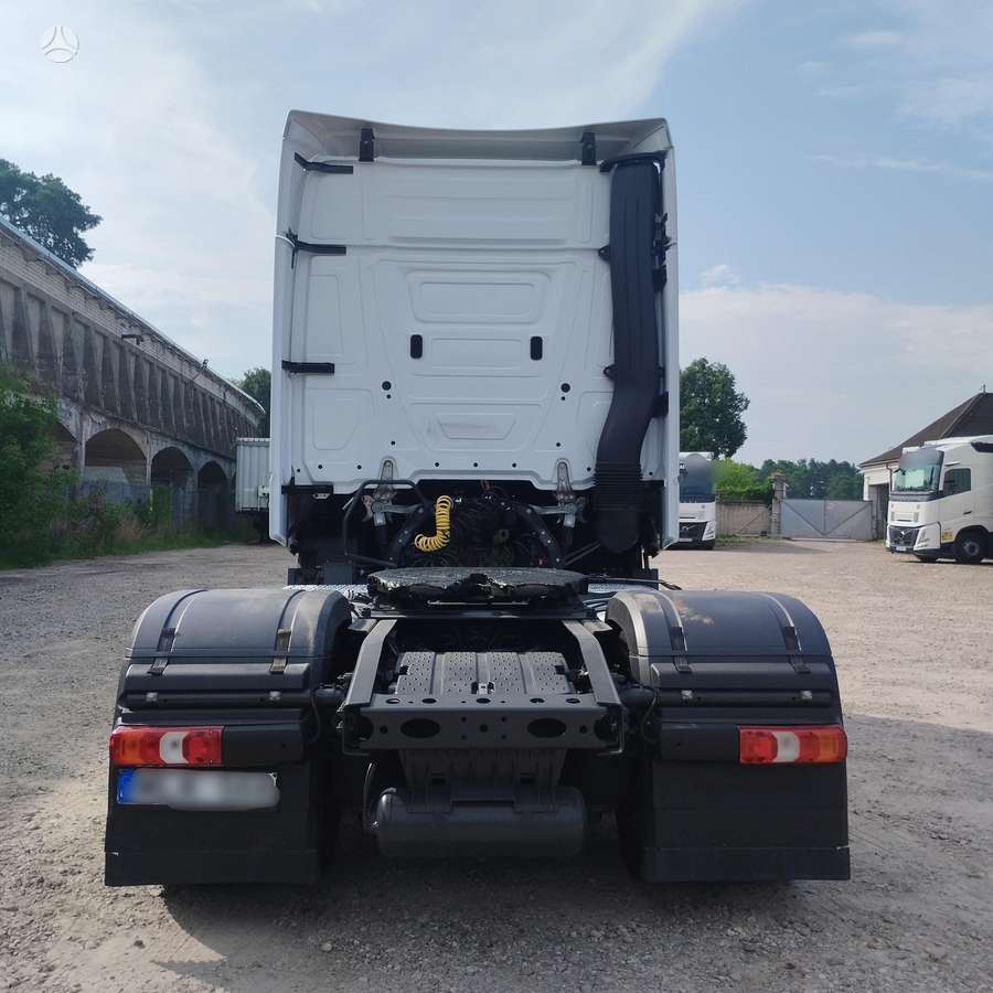 Mercedes-Benz Actros 1845 L, double sleeper