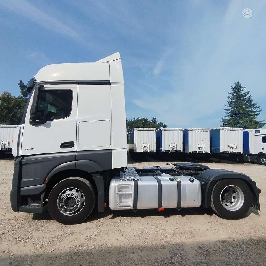 Mercedes-Benz Actros 1845 L, double sleeper