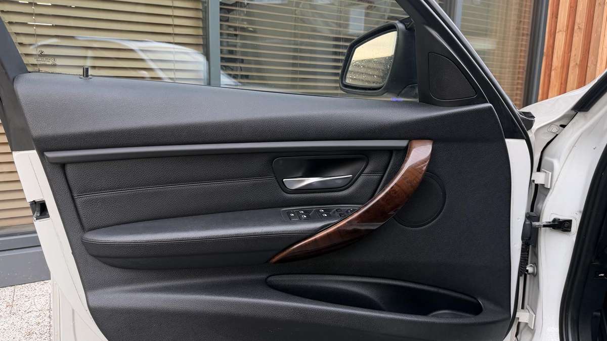 BMW 328, 2.0 l., Седан