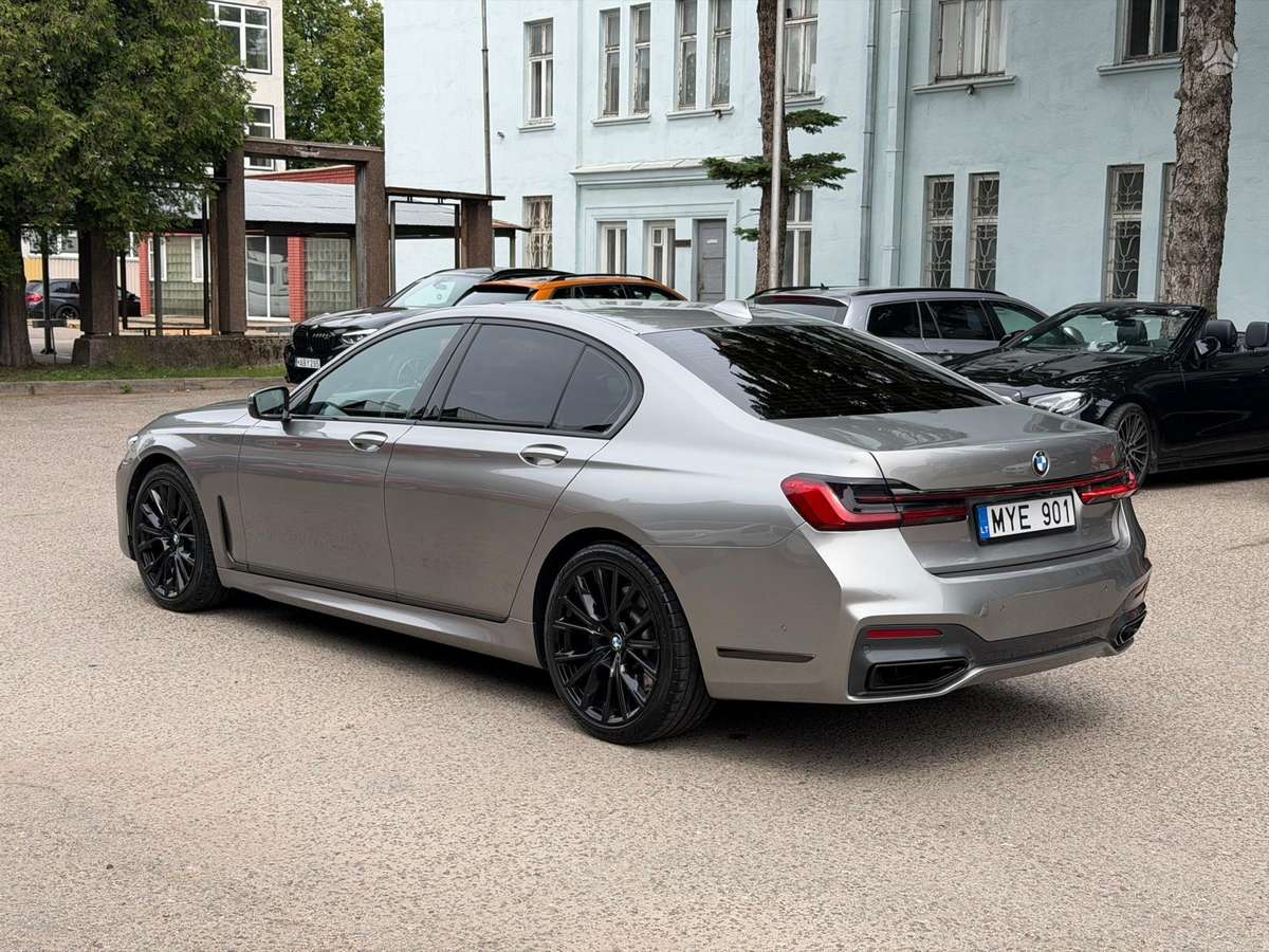 BMW 730, 3.0 l., Седан